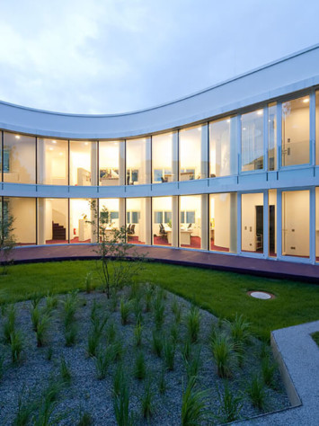 Buero Saegeling Stahl Aufsatzfassade Rp Tec 55 1 Innenhof