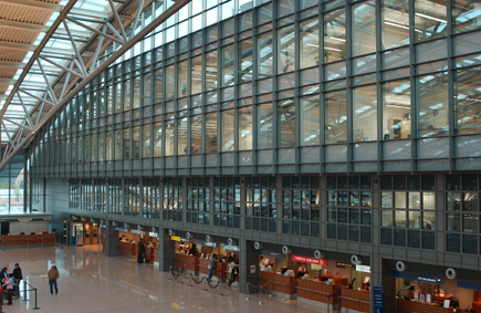 Flughafen Hamburg–stahl Aufsatzfassade Rp Tec 60 1 Stirnflaeche Innen Flughafen Hamburg Stahl Aufsatzfassade Rp Tec 60 1 Stirnflaeche Innen