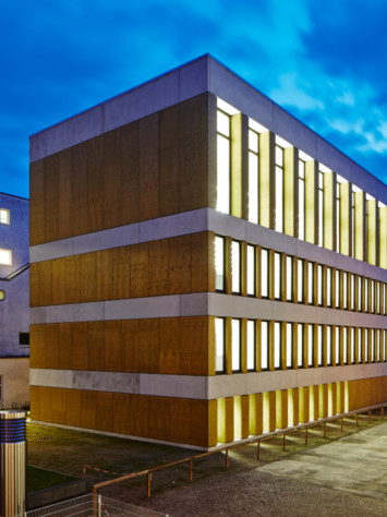 Bibliothèque Centrale De Munich, Rp Hermetic 70W Vue Générale Extérieure